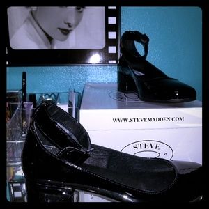 Sophisticated and comfortable Steve Madden Wails